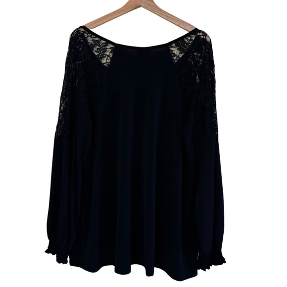 New TORRID‎ Studio Knit Lace Shoulder Top Sz 1X - Picture 7 of 7